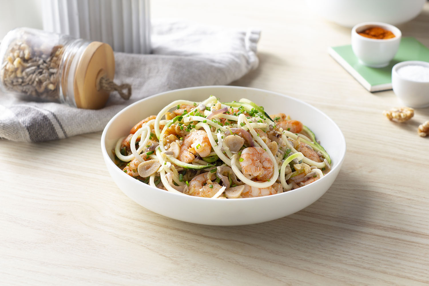 Cómo hacer una receta de Spaghetti de calabacín con langostinos
