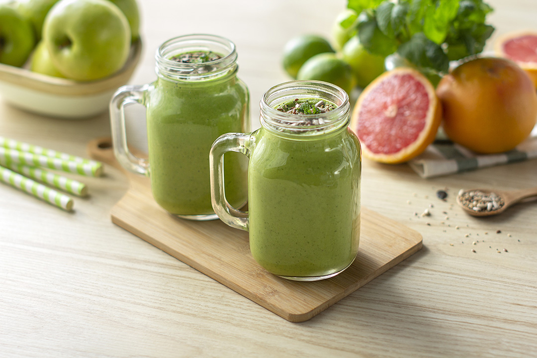Cómo hacer una receta de Smoothie de berros y aguacate