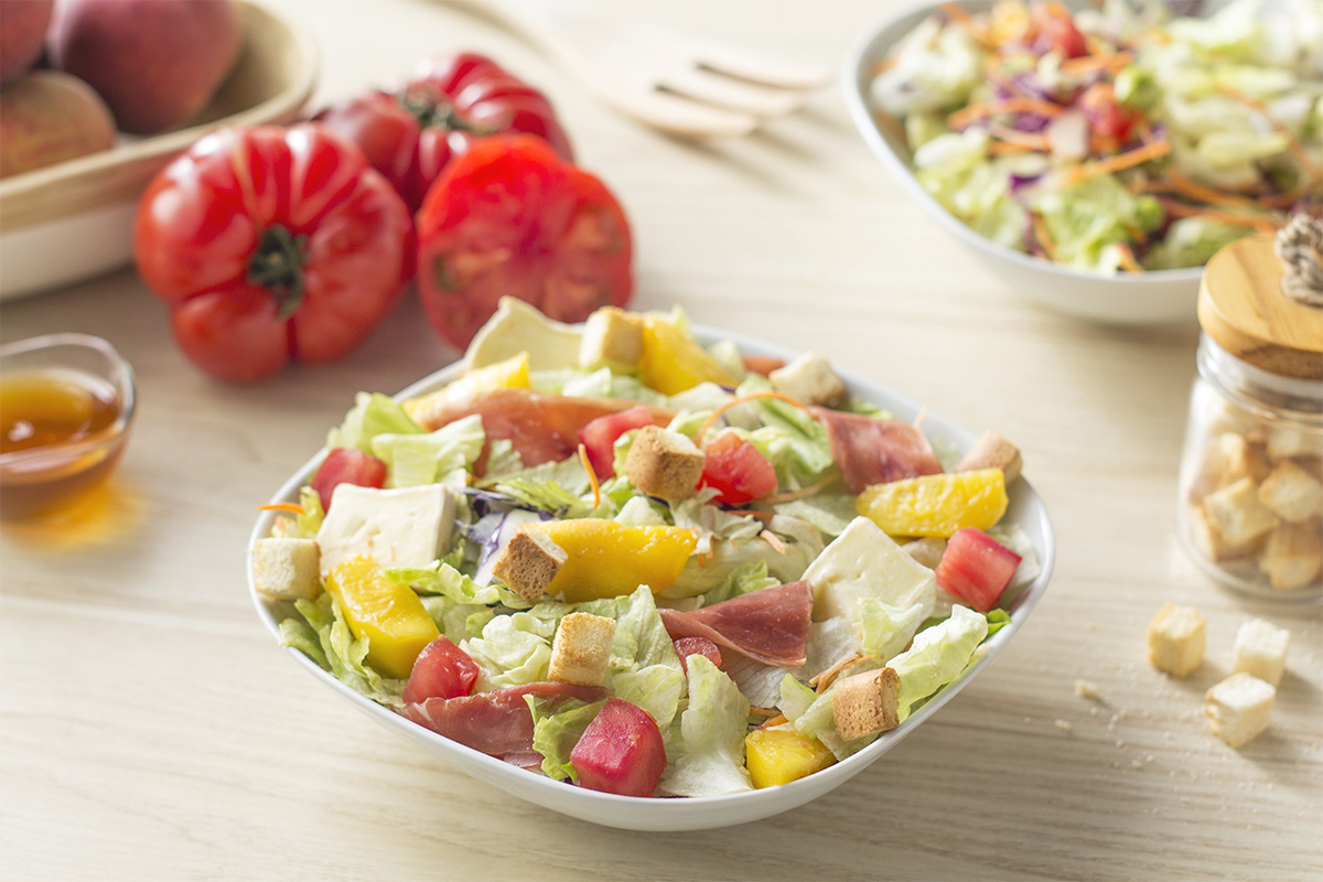 Cómo hacer una receta de Ensalada tibia de melocotón y miel