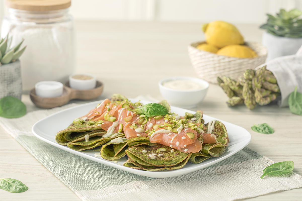 Cómo hacer una receta de Crepes de espinacas con salmón