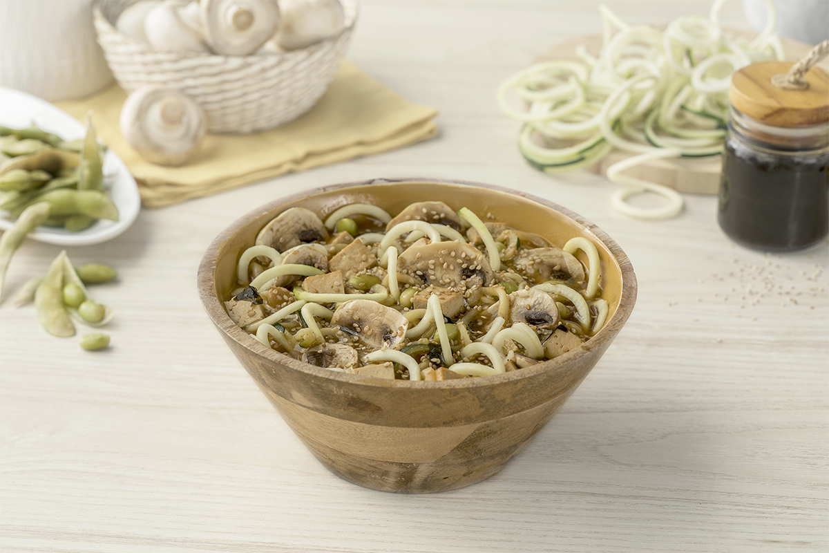 Cómo hacer una receta de Ramen de calabacín y miso