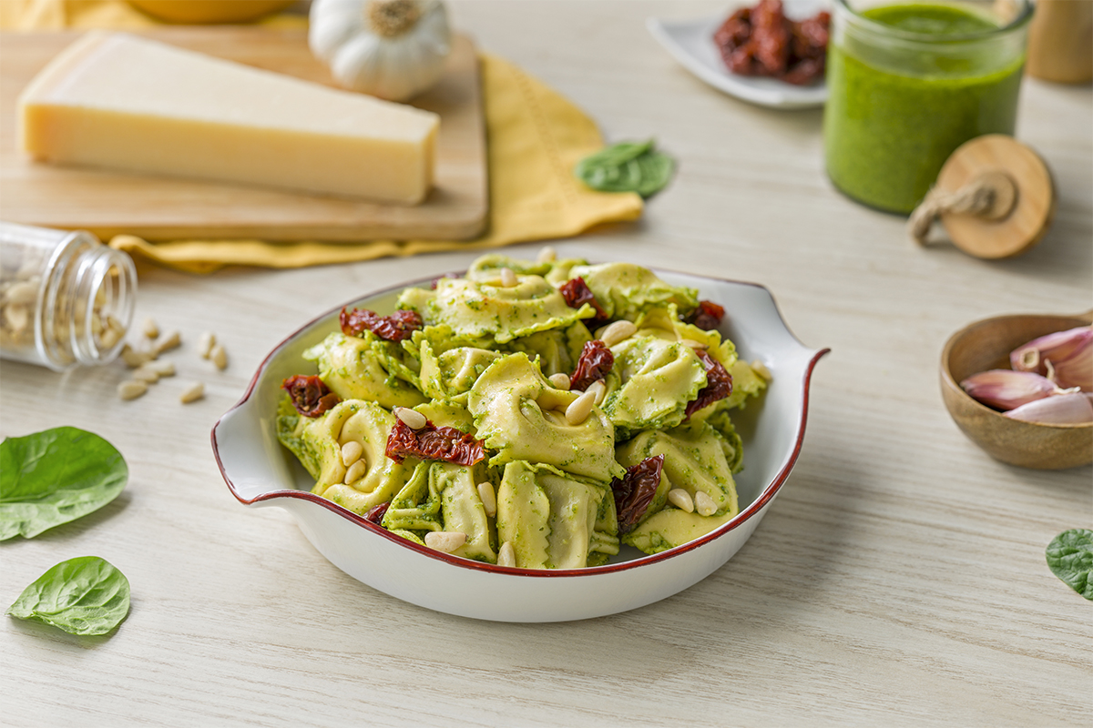 Cómo hacer una Pasta con pesto de espinacas